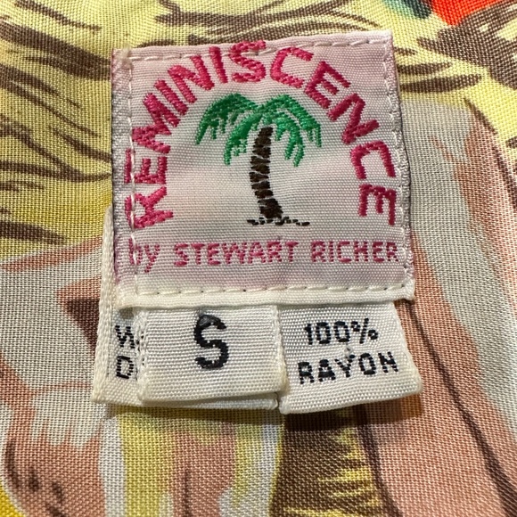 NOS Vintage 80's Reminiscence Rayon Hawaiin Aloha Shirt in Hula Print - Unisex - Picture 3 of 9